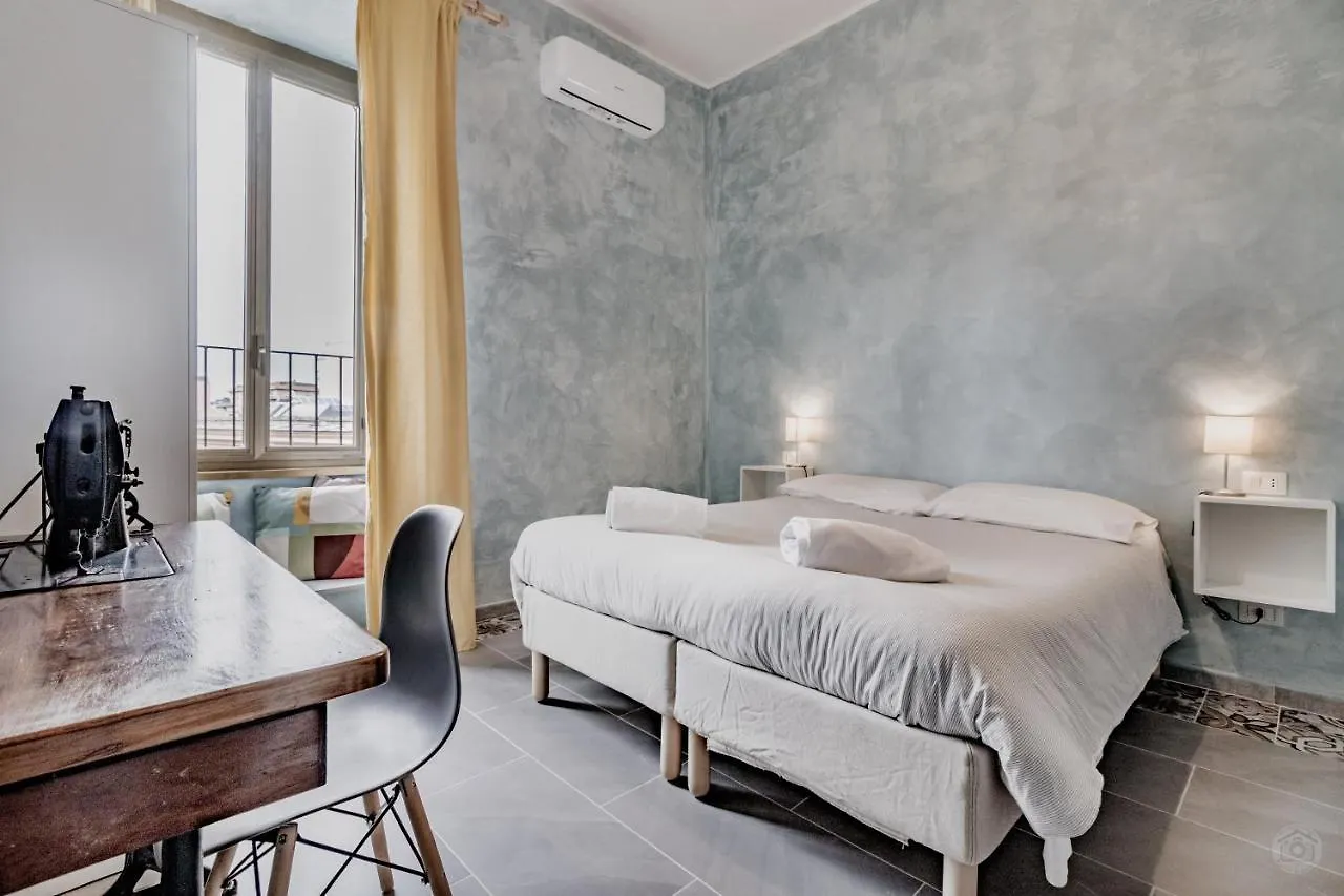 Hotel Roma House Piramide 0*, Rzym